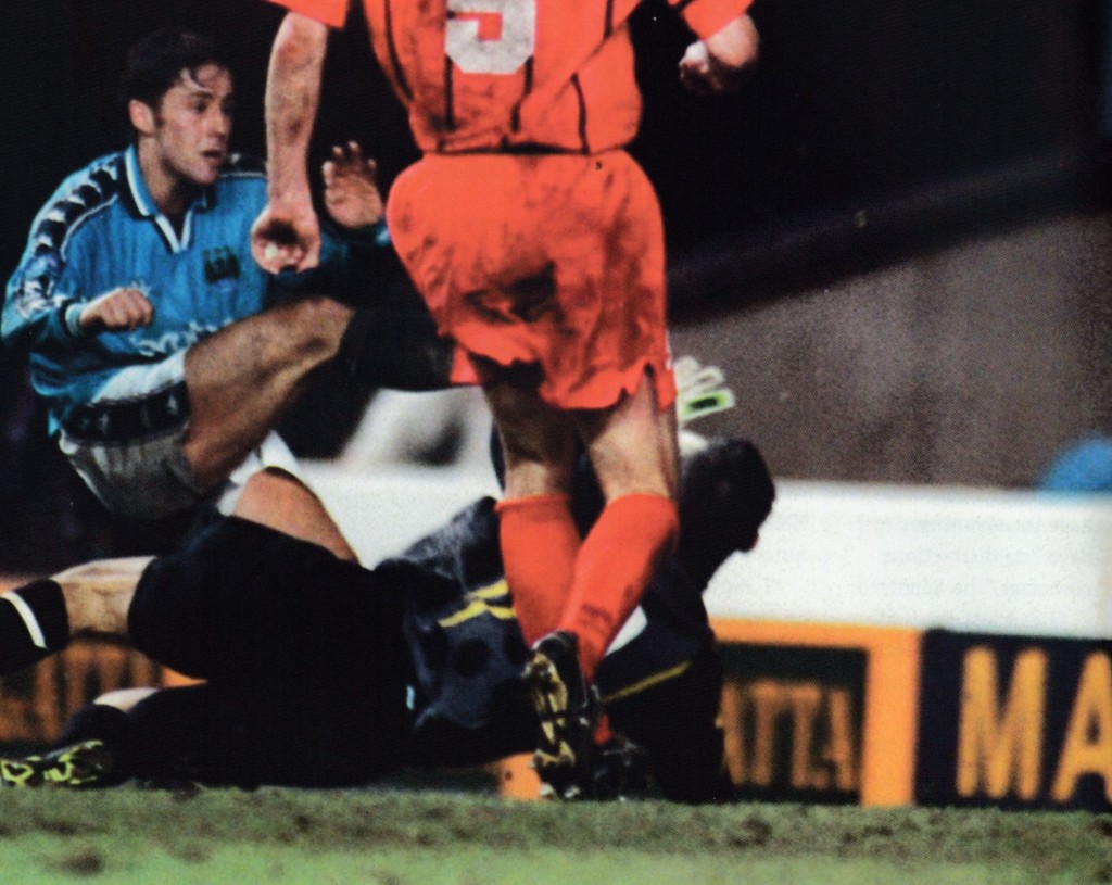 Manchester City v Darlington FA Cup 2nd Round Replay 1998/99