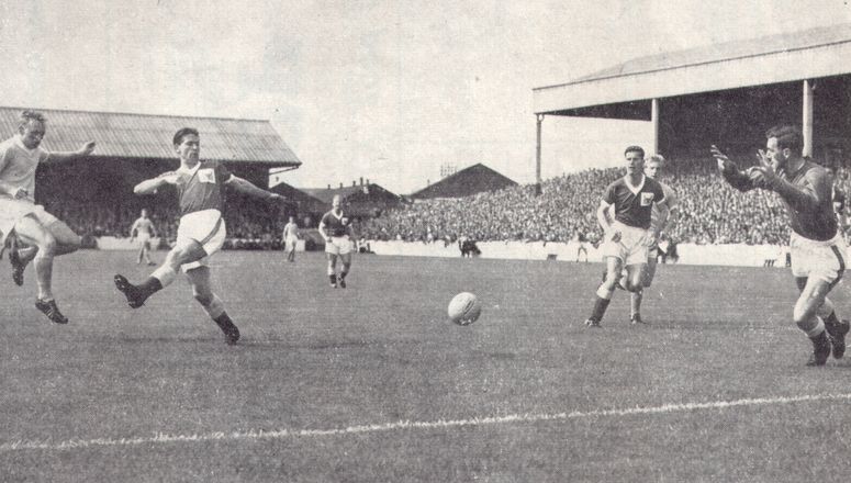 Nottingham Forest v Manchester City 1960/61