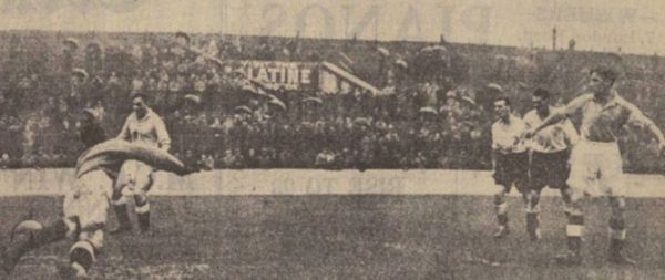 Manchester City v Derby County 1936/37