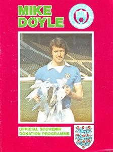 Manchester City v England XI Mike Doyle Testimonial 1977/78