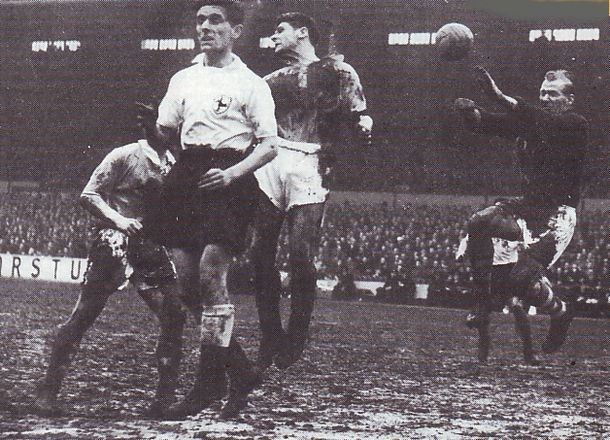 Tottenham v Manchester City 1957/58